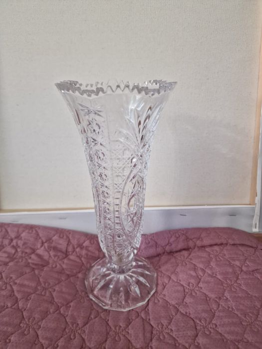 Ваза хрустальная