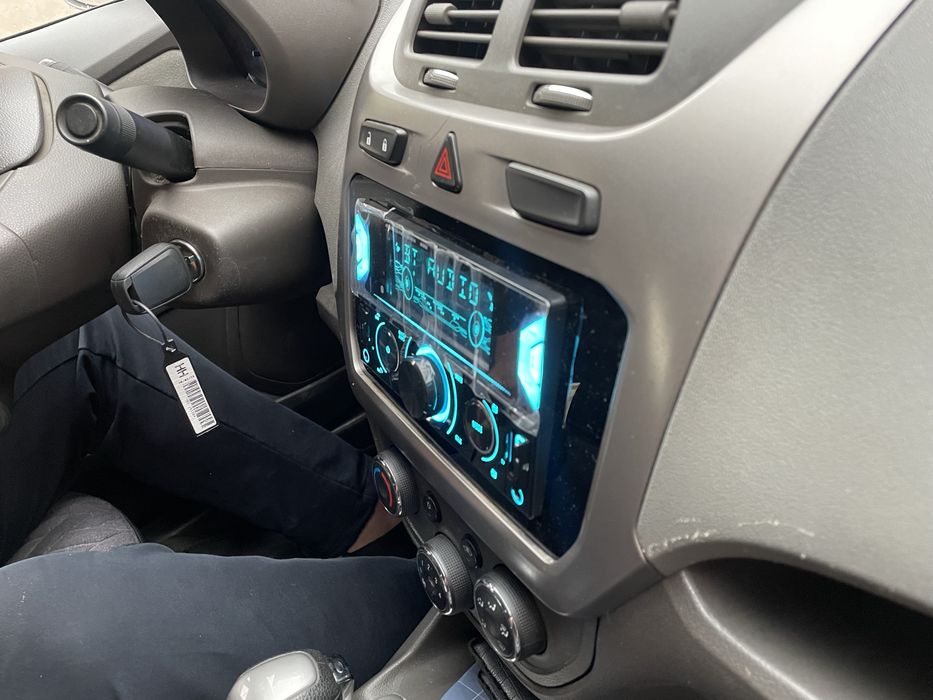 Pioneer 725 xtoy mafon yangi blutus usb aux radio .odiy xtoy emas