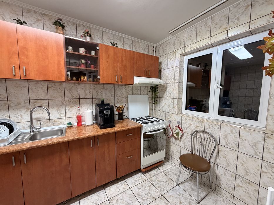 Apartament de vanzare 3 camere  Constantin Brancoveanu