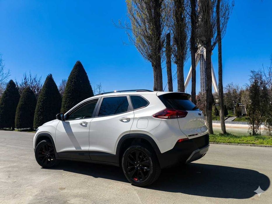 Chevrolet Tracker Red Line 2021