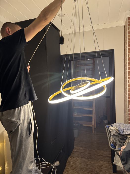 Люстра новая led