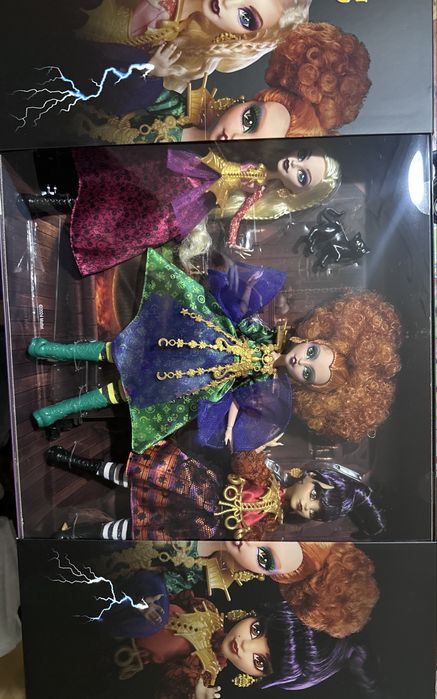Налични Monster High Disney's Hocus Pocus Skullector Dolls
