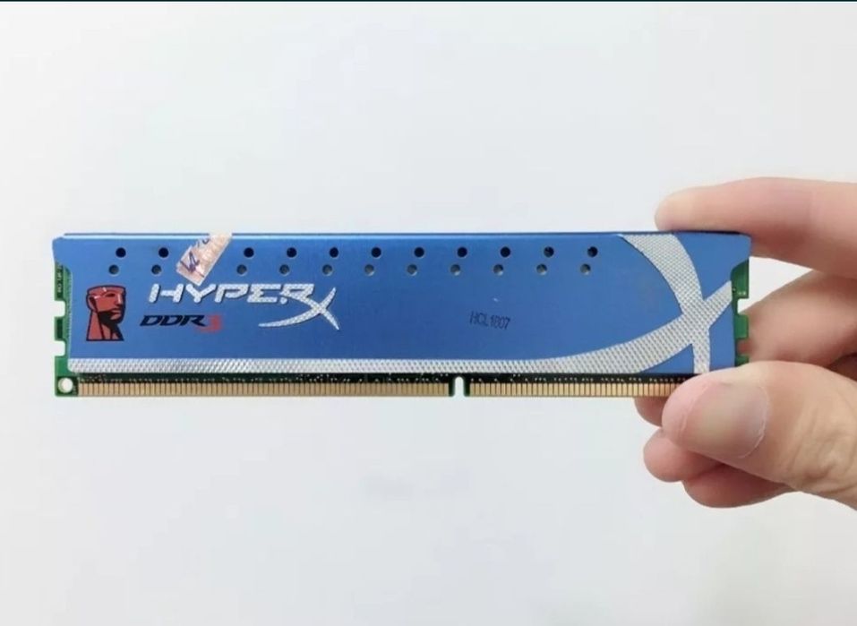 Vând sau schimb 2x4gb ram ddr3