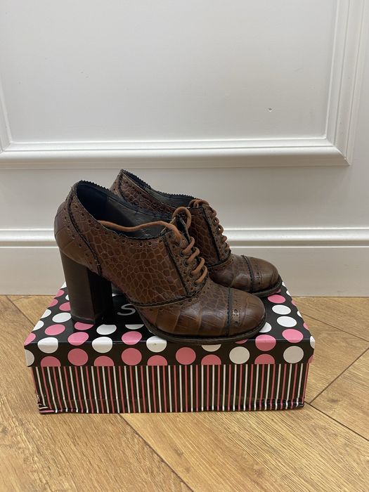 Продаю обувь