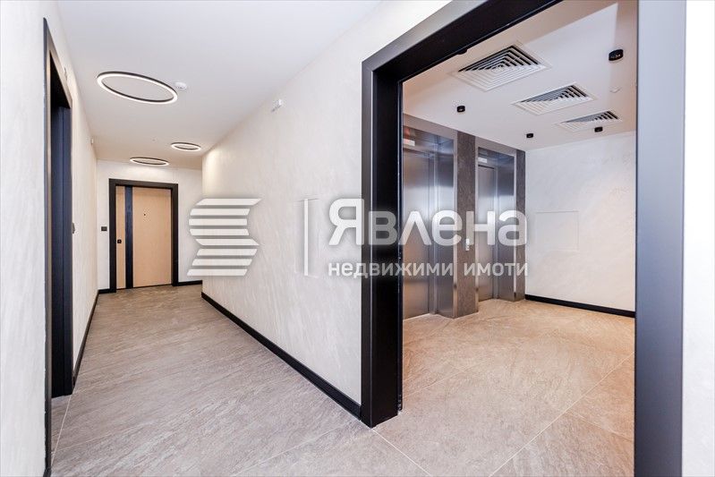 Продава 3-Стаен в Кръстова Вада