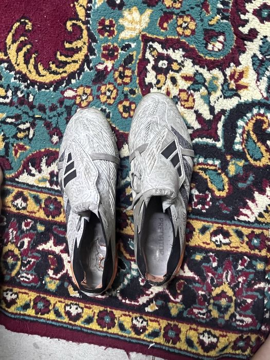 Адидас предатр  бутсы