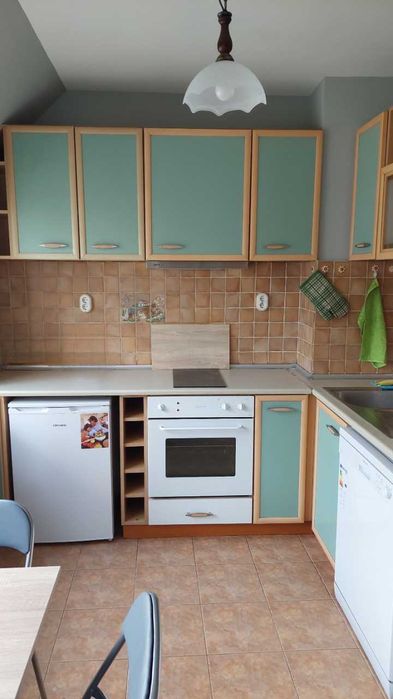 Дава се под наем Тристаен апартамент в София, Белите брези - 100 кв.м за 663 € - Снимка #1