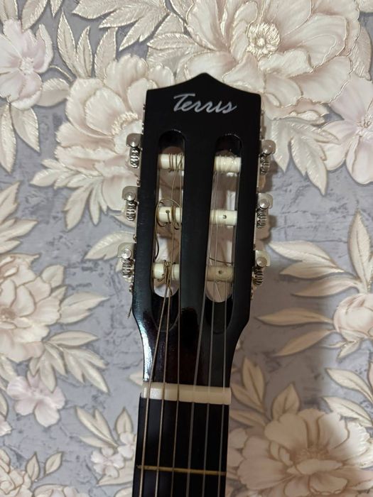 Гитара классическая