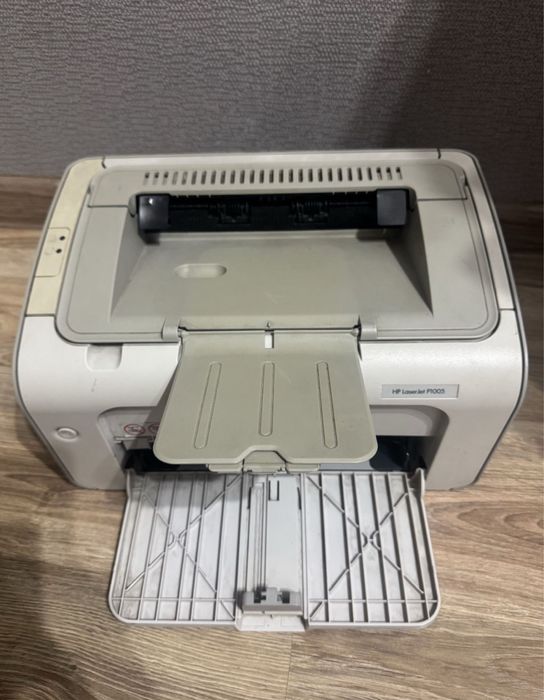 Продам принтер HP LaserJet P1005.