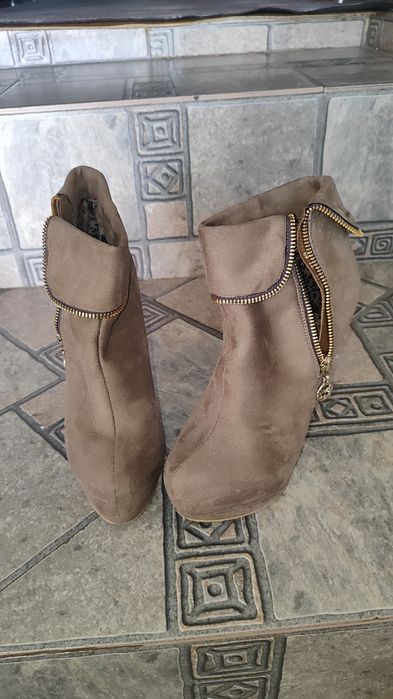 женские туфли продам