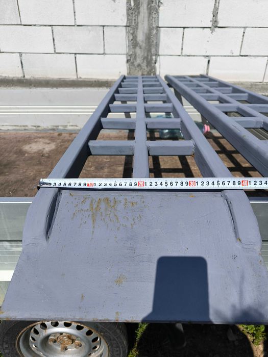 Vând rampi/cale  Greutate 5 tone sau schimb cu,cale de aluminiu 2 tone Pret 2500 Tel 0745177086