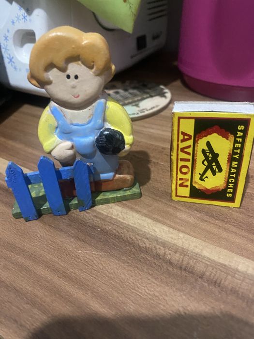 Статуэтки  для интерьера