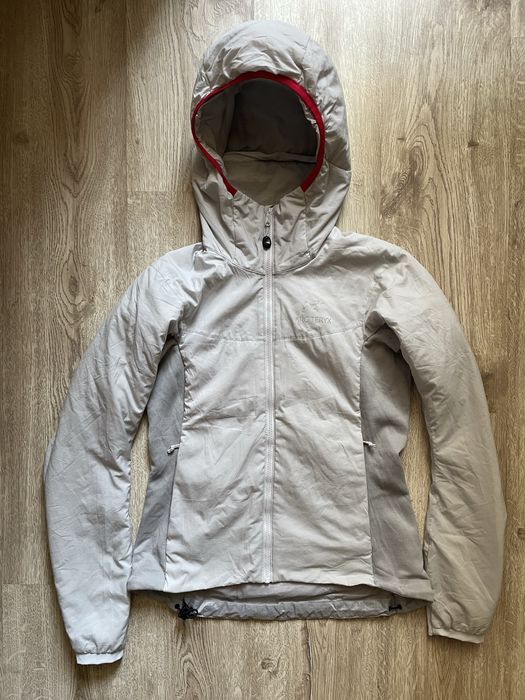 Дамско Mammut Rab Arcteryx Nike  ветровка пухено яке