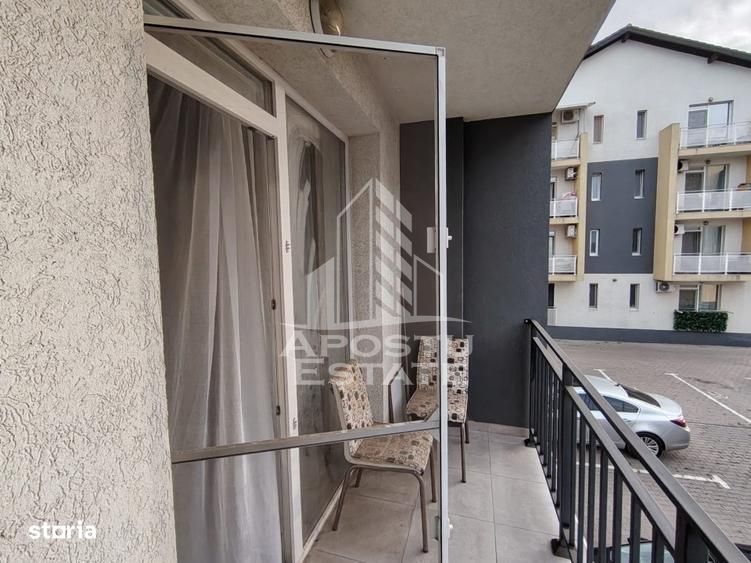 Apartament cu 2 camere de închiriat- centrala proprie, Giroc