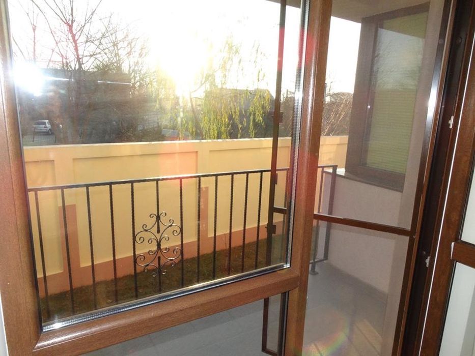 Garsonieră modernă de închiriat – Chiajna, Roșu
