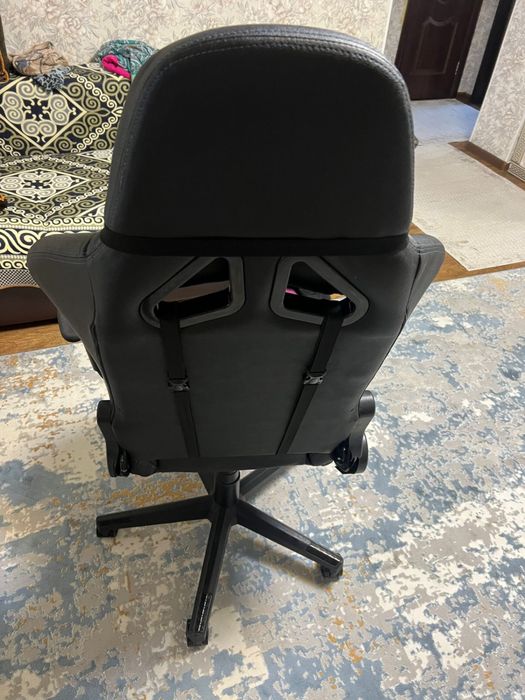 Продам игровое-компьтерное кресло