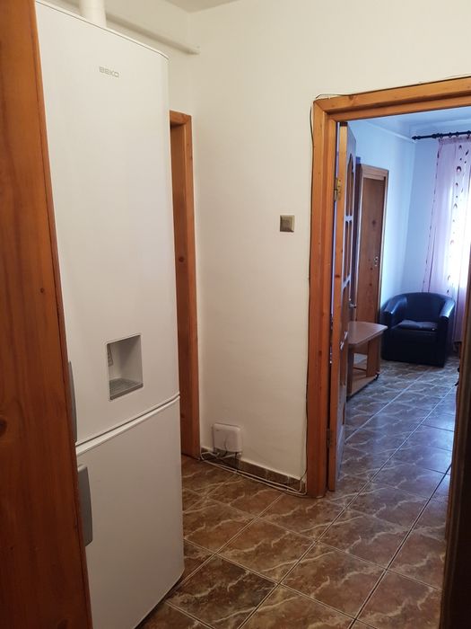 Închiriez apartament 2 camere