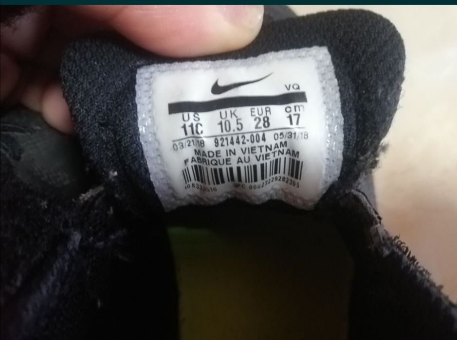 Маратонки Nike 28 номер