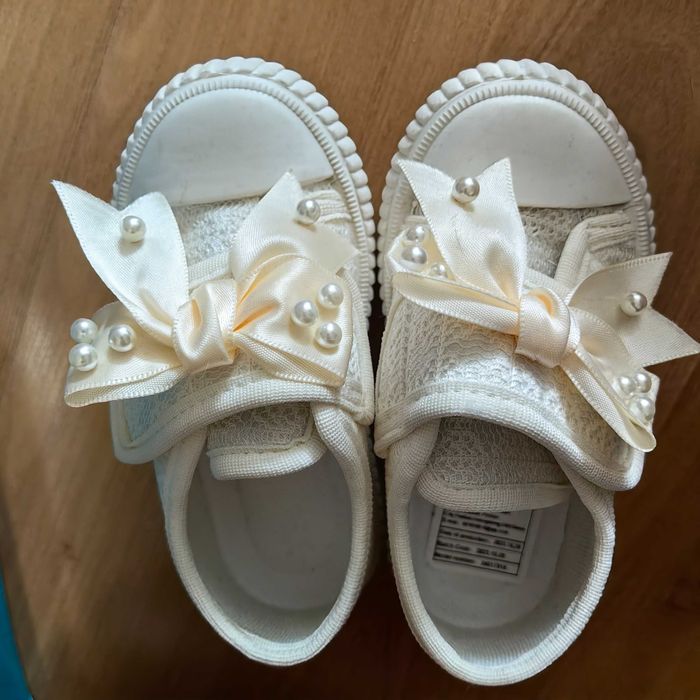 Adidas - Детски обувки в перфектно състояние