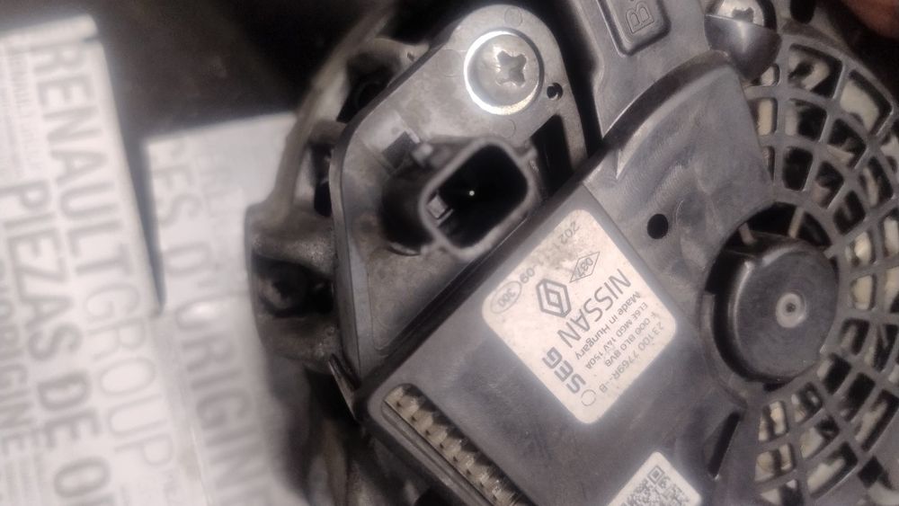 Vând piese auto electrmotor