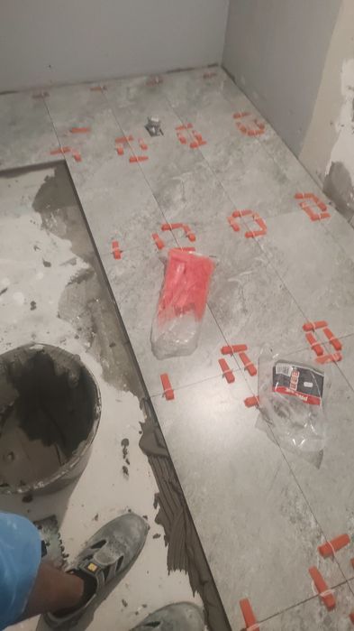 Meseriaș grasie.faianta.glet.fatade cu polistiren.instalator