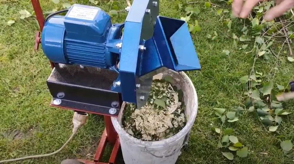 Tocator electric pentru crengi ramuri resturi gradina