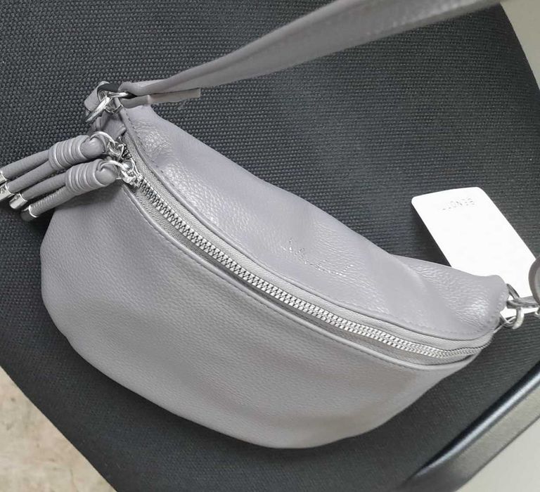 Чисто нова чантичка BENOTTI