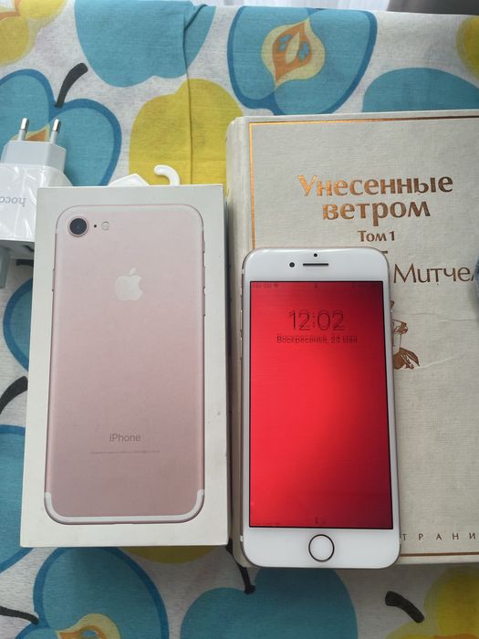 Продам айфон 6s на 32 гб