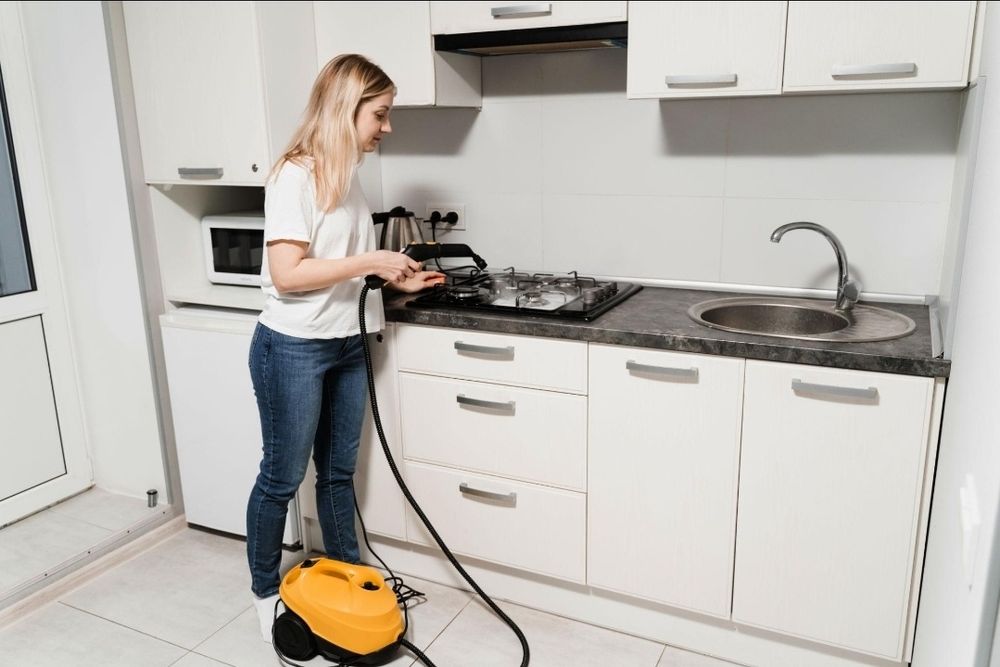 Bug‘ bilan tozalovchi (steam cleaner)