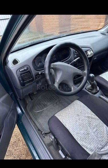 Mitsubishi Lancer GLXI.