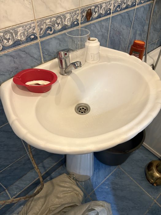 Раковина стойкасымен