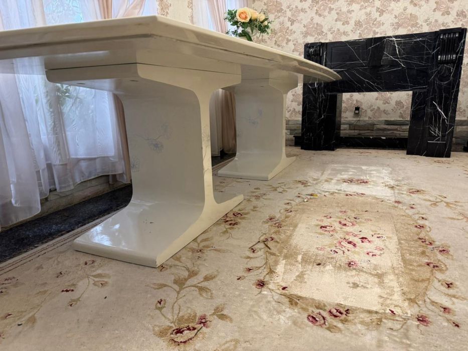 Продается комплект мебели