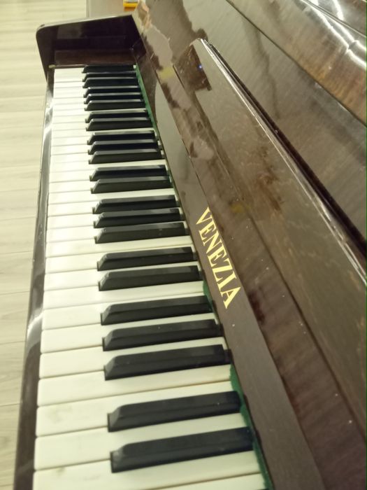 Пианино VENEZIA.