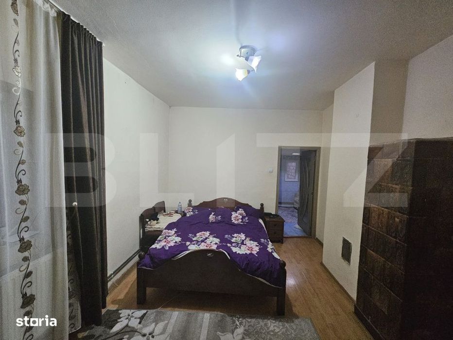 Casa cu 3 camere si gradina, aproape de centrul orasului Campeni