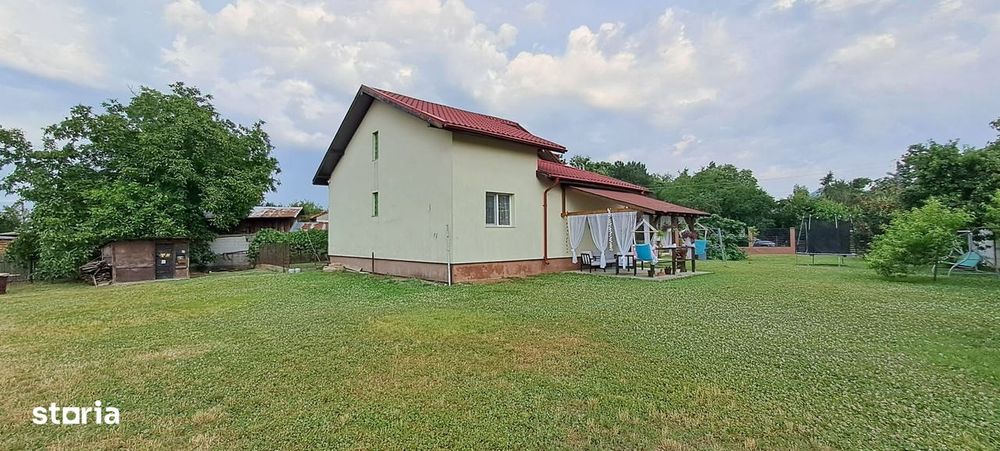 Floresti - Stoenesti, Jud. Giurgiu, vila + garaj + beci, teren 1400 mp