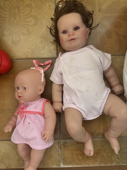 Продам игрушки для девочек