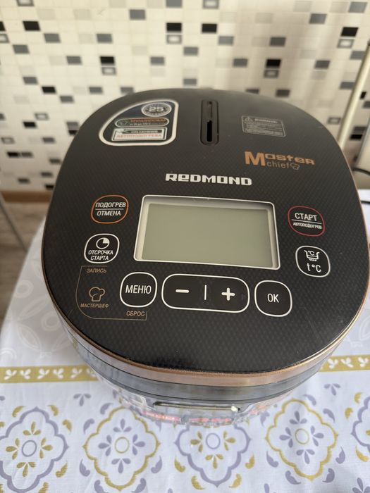 Мультиварка Redmond