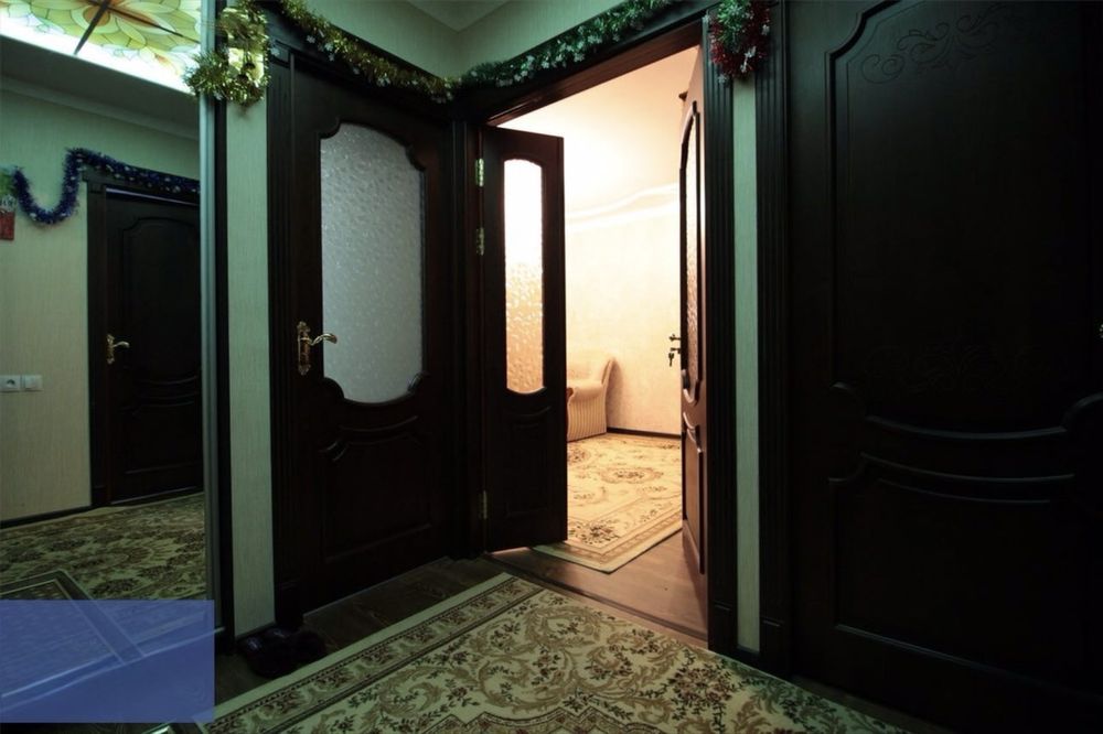 Срочно продаётся 77 серия 3х комнатни квартиры