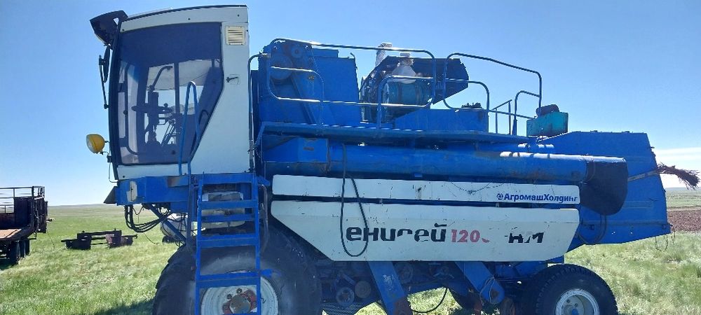 Продам комбайны Енисей