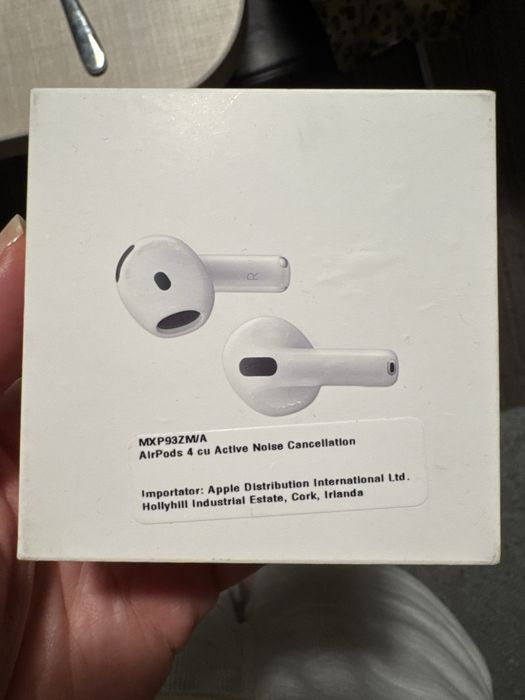 Apple AirPods 4 cu Active Noise Cancellation - NOI, sigilate, originale