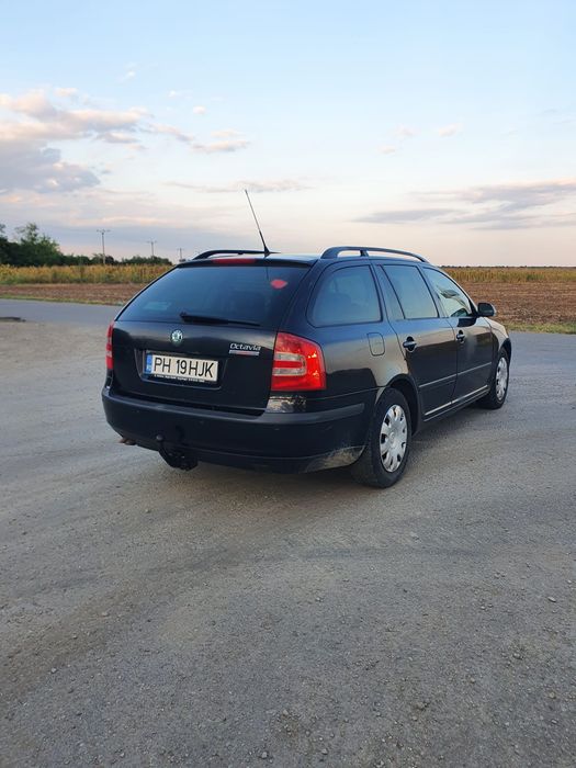 Vând Skoda Octavia