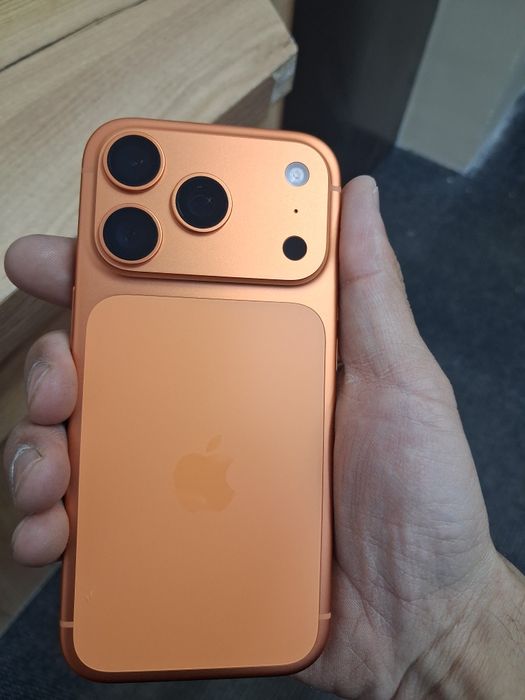 Айфон 17про 256 гб