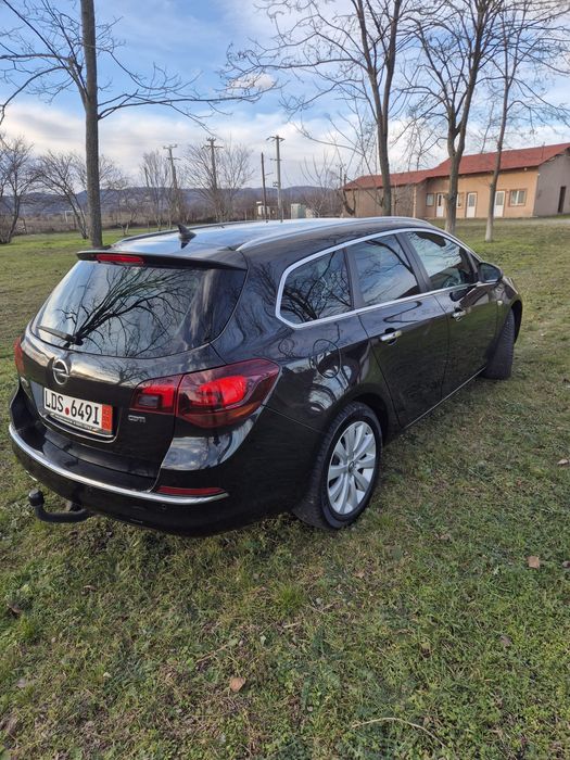 Opel Astra J 2.0 CDTI 165CP