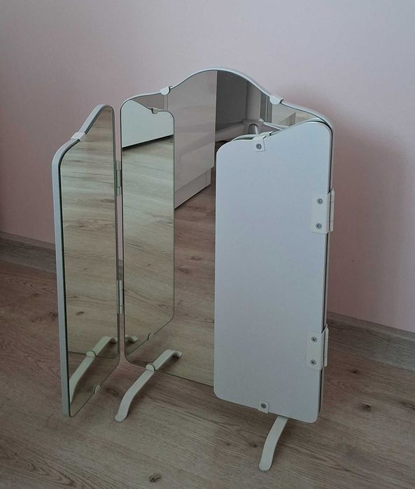 Огледало на стойка. Ikea
