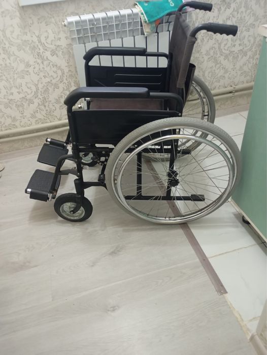 Инвалидная коляска