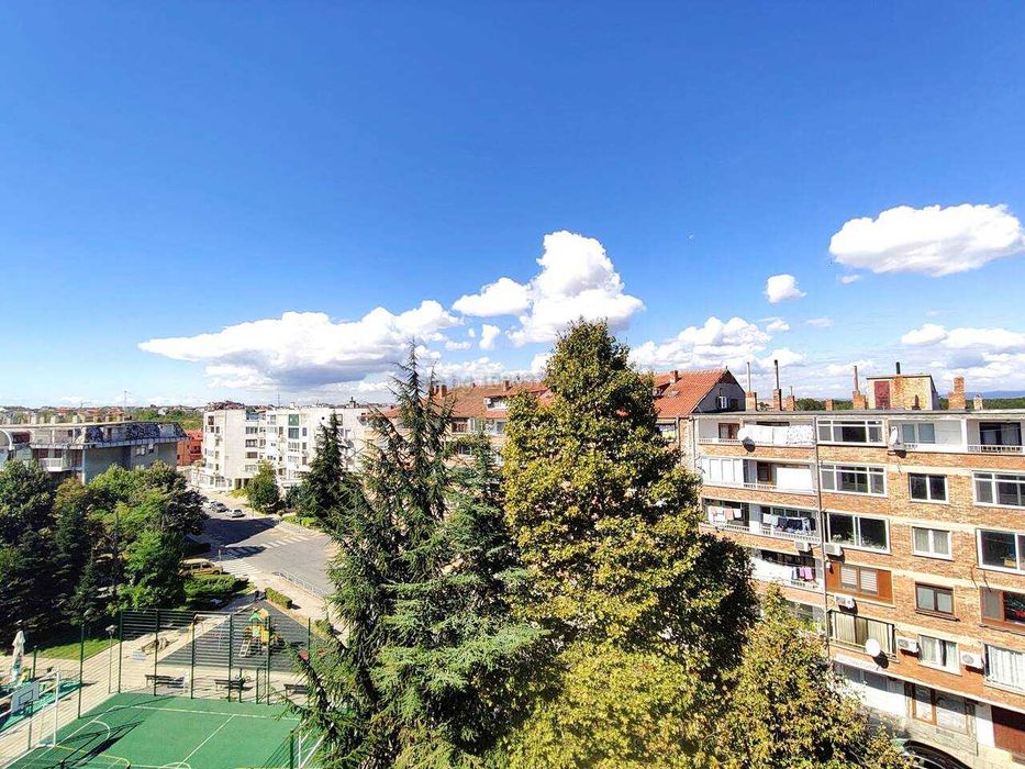 ТОП ЛОКАЦИЯ | Евтин апартамент в Новия град на Несебър до Общината