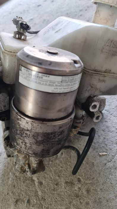 Pompa servo mitsubishi pajero 3