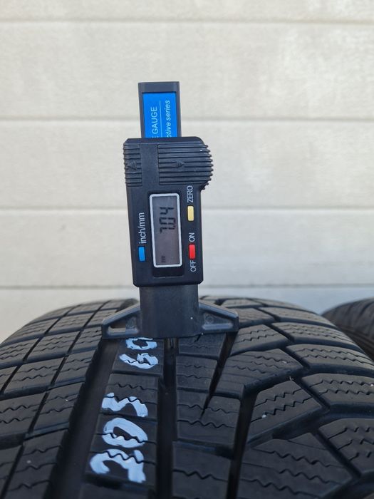 Зимни гуми 4 броя HANKOOK WinterIcept Evo2 205 60 R16 дот 3019