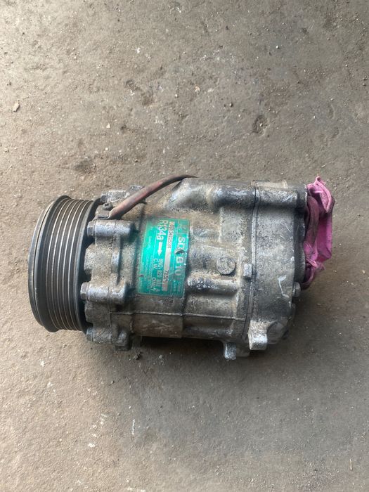 Компресор климатик за фолксваген  поло