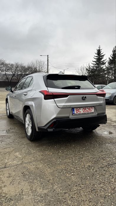 Lexus UX 250h Hybrid , 18500€ cu TVA, Rate